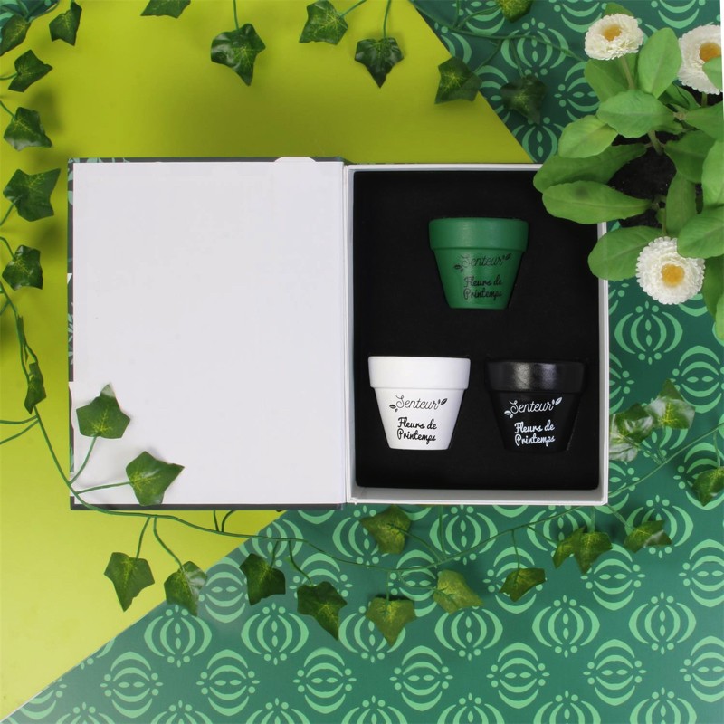 Coffret Livre avec Bougies en Terracotta x 3 Coffret Livre avec Bougies en Terracotta x 3